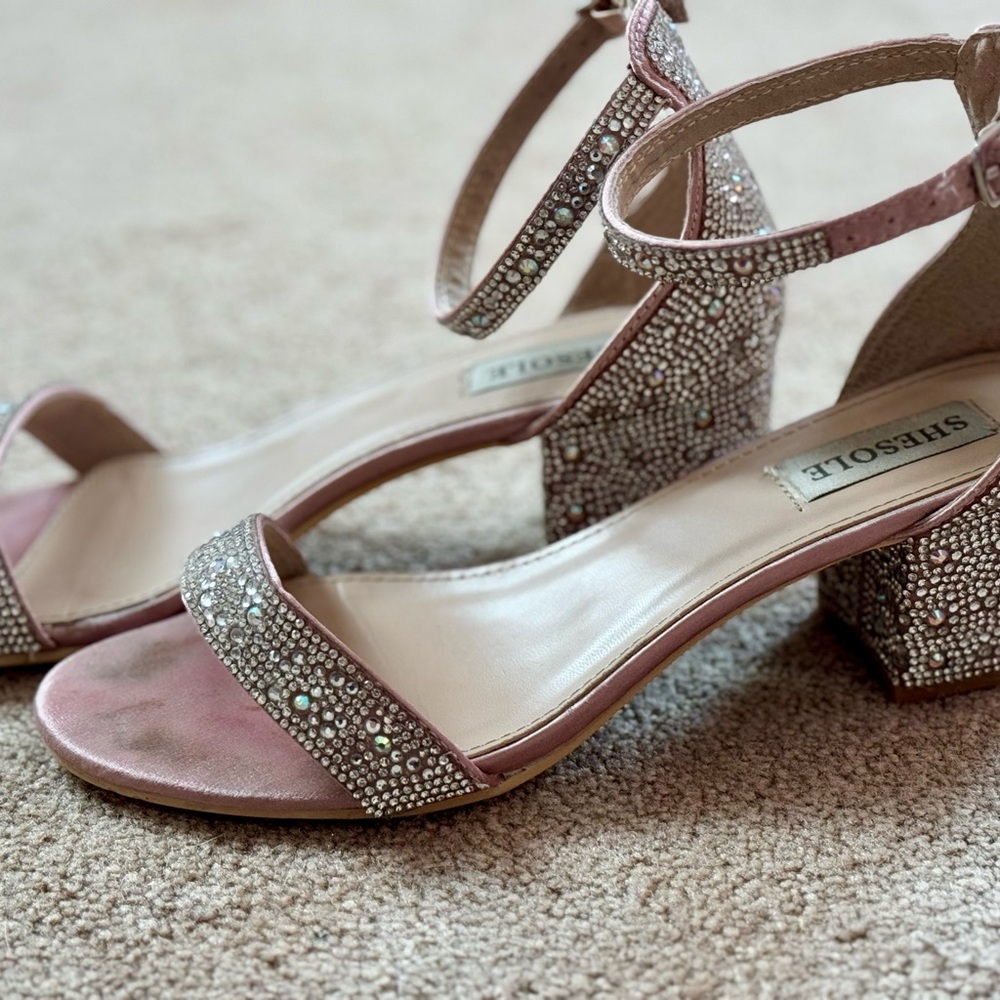 Dress shoes